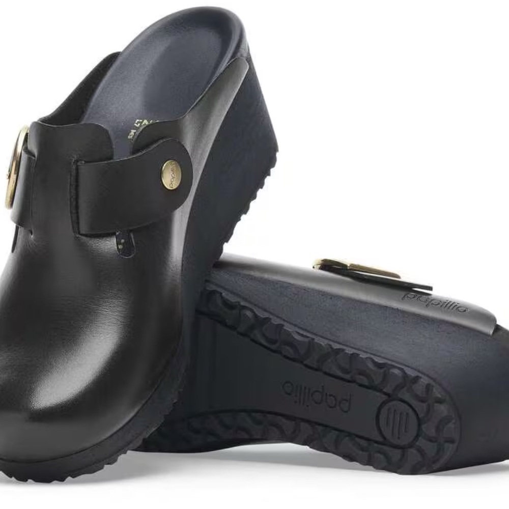 SOLD 
Birkenstock Papillio Women's Black Clogs - Picture 2 of 9